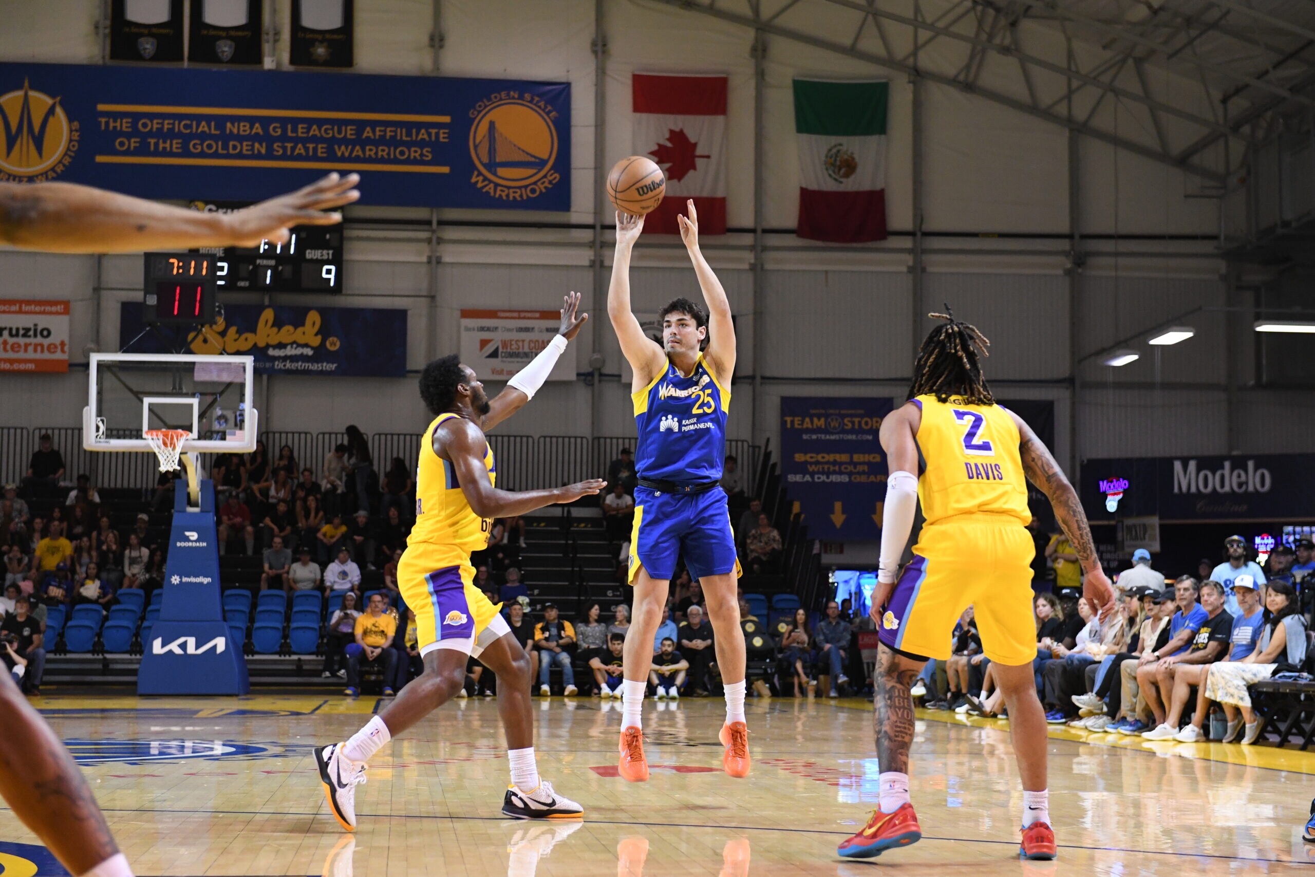 Warriors' Frontcourt Trio Notch Double-Doubles In 113-104 Loss To