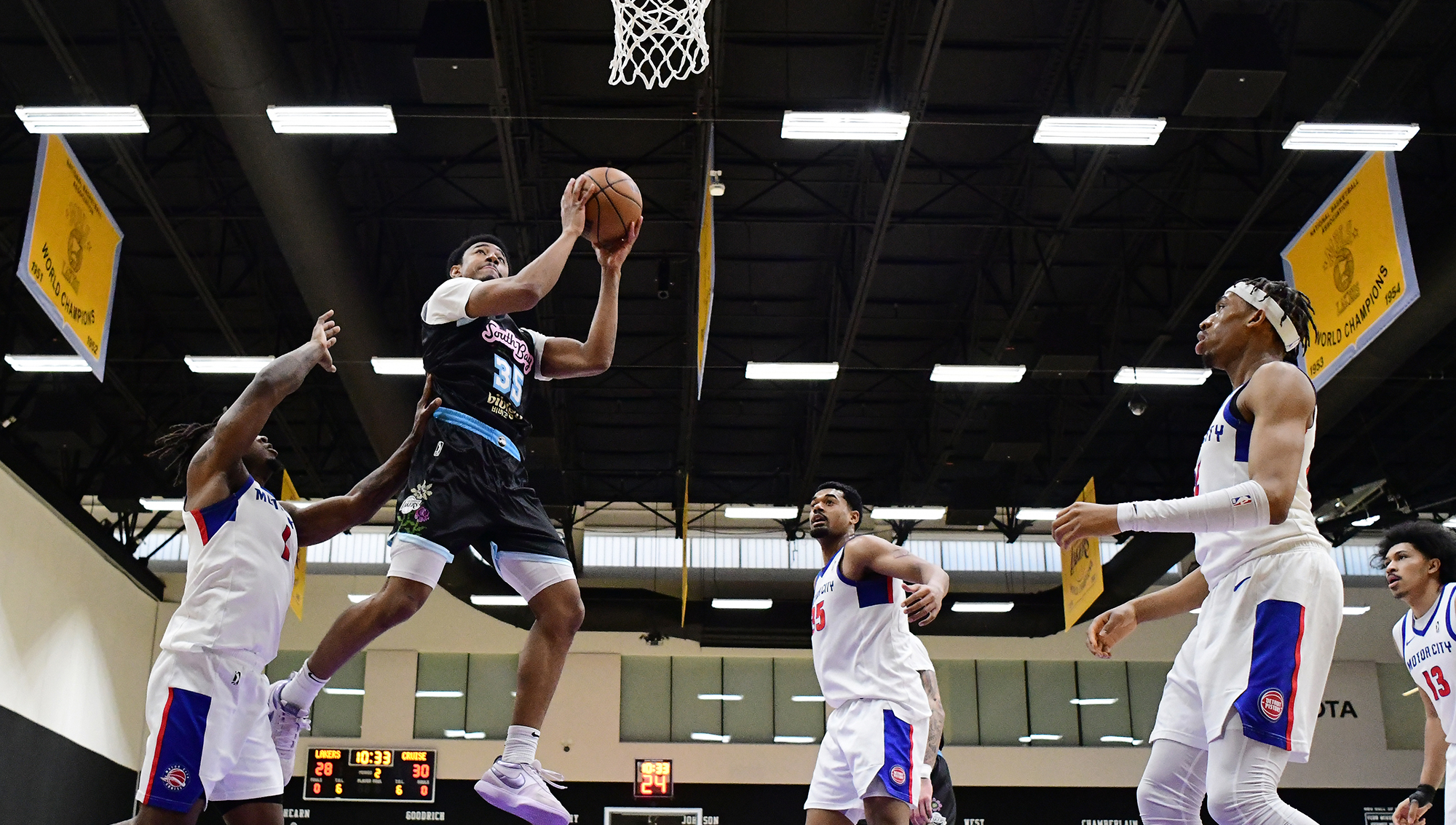 South Bay Cruises Past Motor City