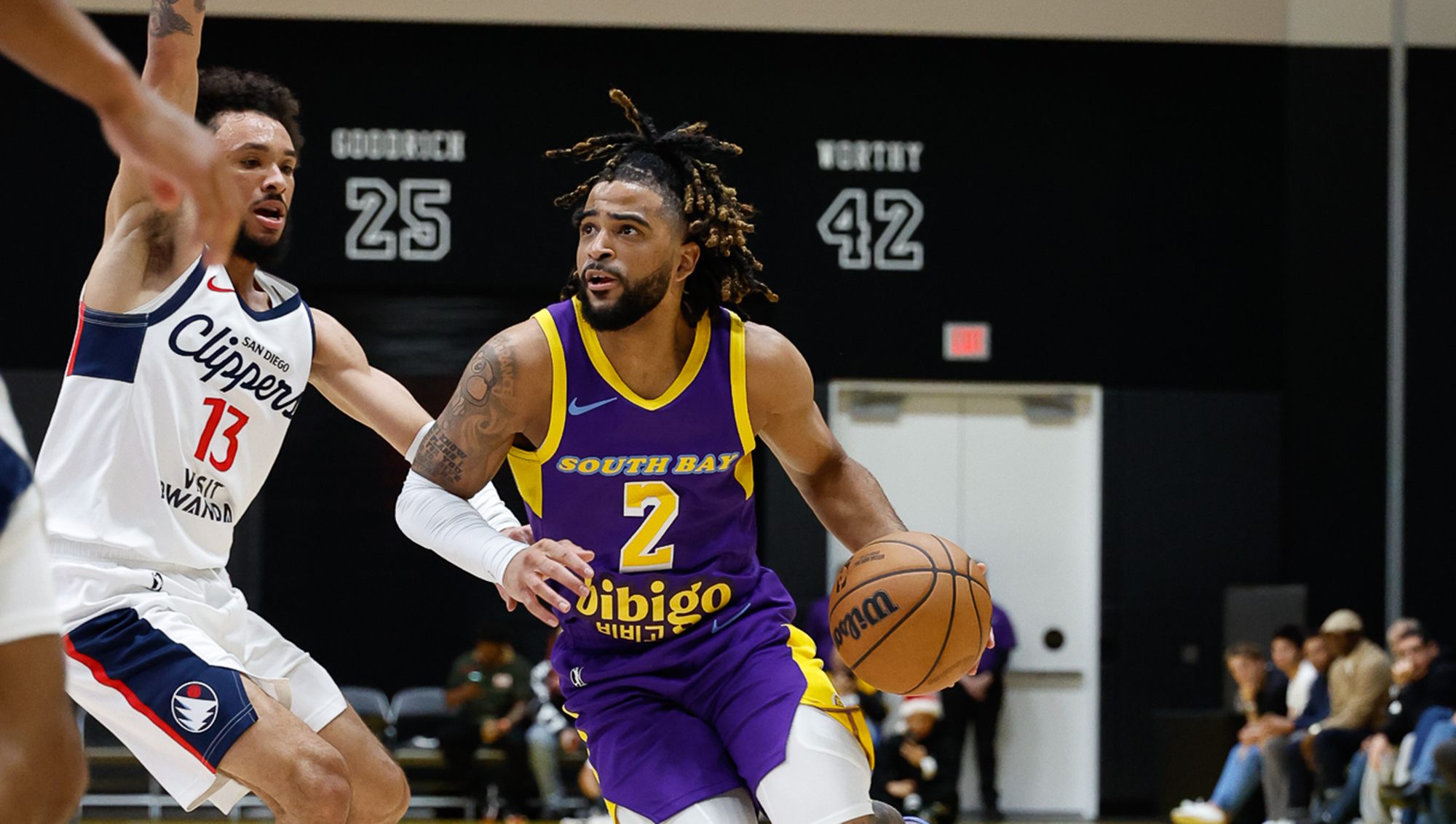 Strong First Quarter Leads South Bay Lakers to Victory Over San Diego