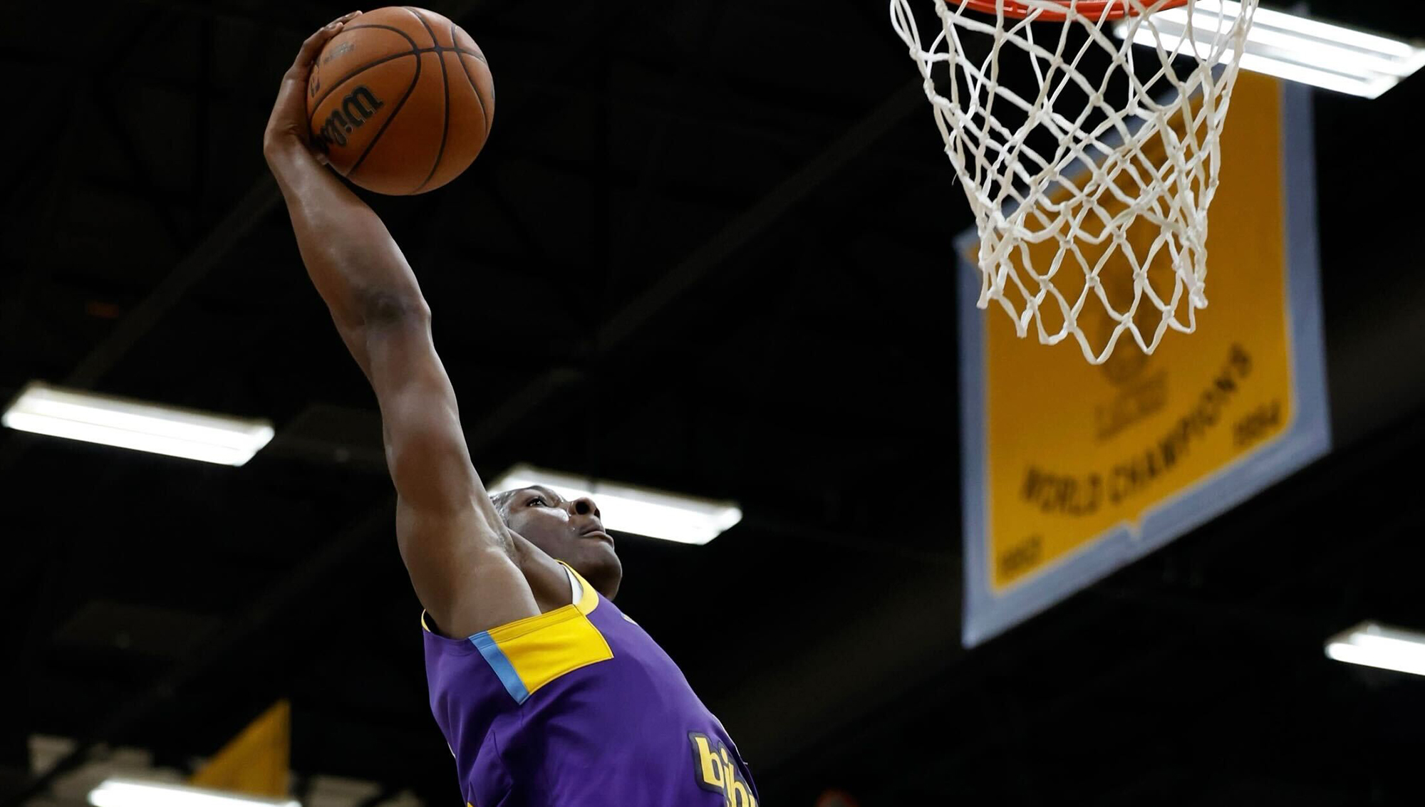 SOUTH BAY LAKERS CONTINUE HOME DOMINANCE IN WIN OVER GOLD