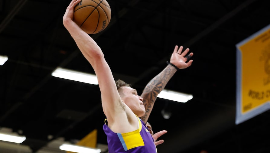South Bay Lakers Advance to Western Conference Finals with Win Over Rio Grande Valley