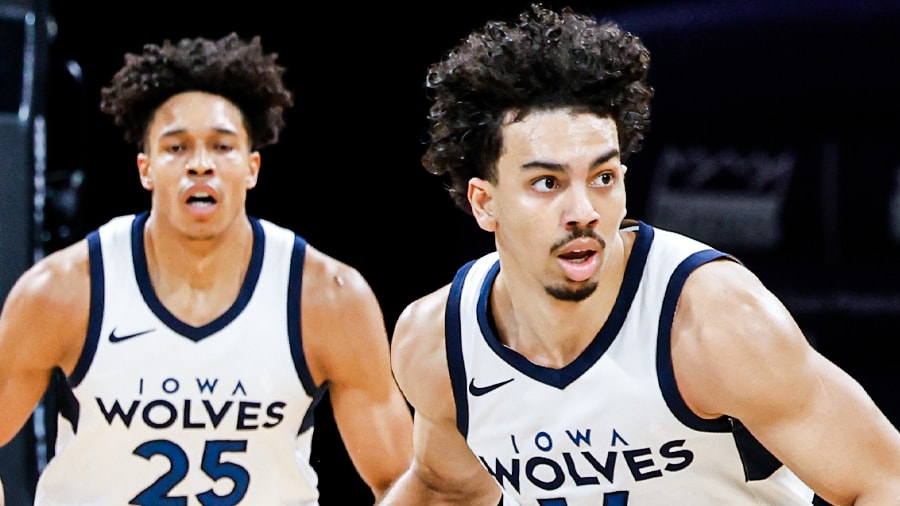 Iowa Wolves Action Iowa Wolves’ Skid Continues with Loss to South Bay Lakers - Iowa Wolves