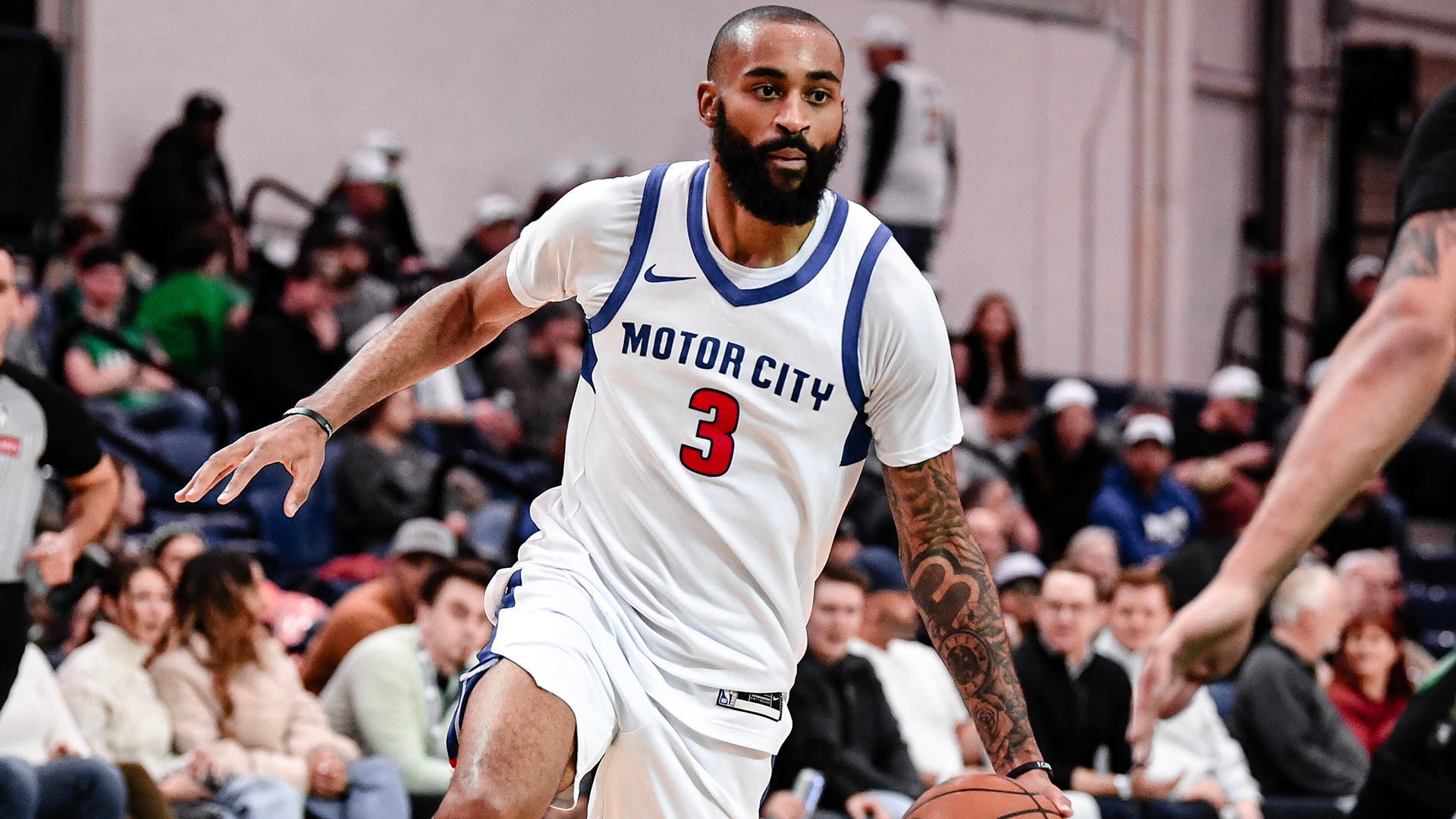 MOTOR CITY CRUISE KNOCK OFF EASTERN CONFERENCE–LEADING SWARM, 133-118 ...