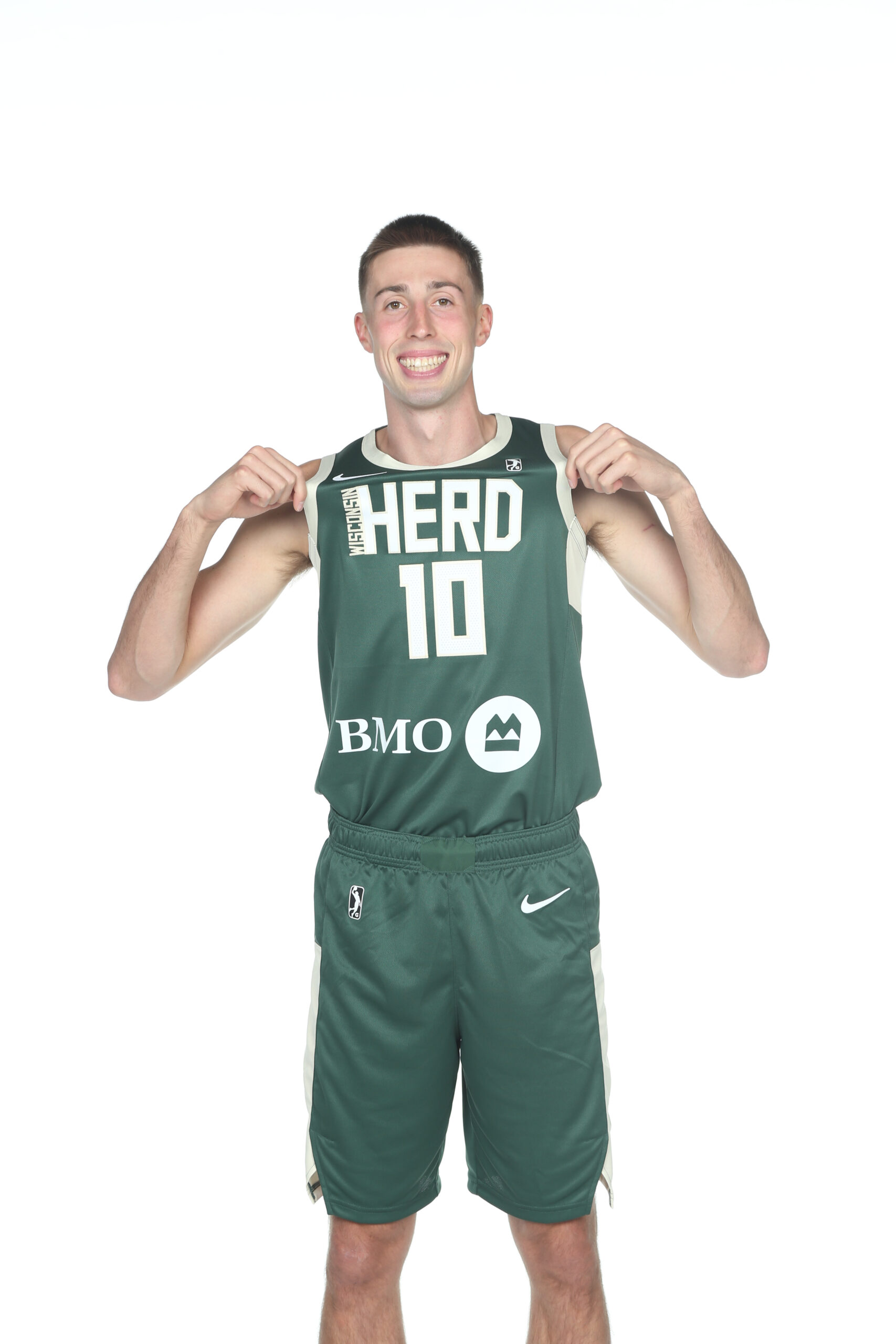 Joe Wieskamp, Austin Spurs to Wisconsin Herd
