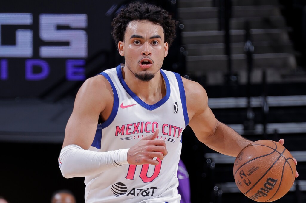 Trail Blazers Sign Forward Justin Minaya The NBA G League